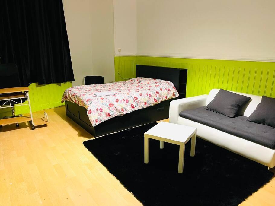 Etablissement Close Fer Me Apartment Лиеж Екстериор снимка